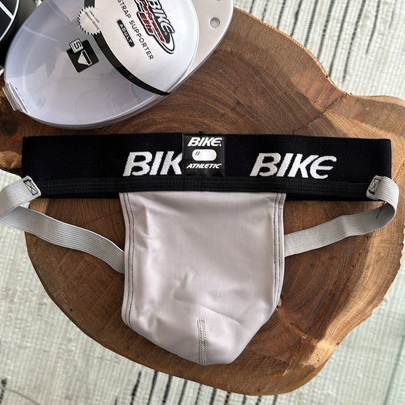 Bike - Picture 5 of 7